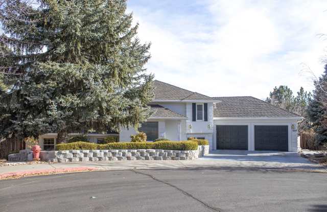 Custom home in Southwest Reno, 3 Bedrooms, 2 Bathrooms, Large Garage photos photos