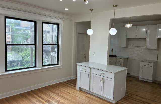 6142 S Rhodes Ave photos photos