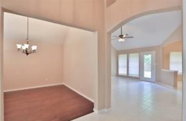 8406 Falconet Circle Gallery 4