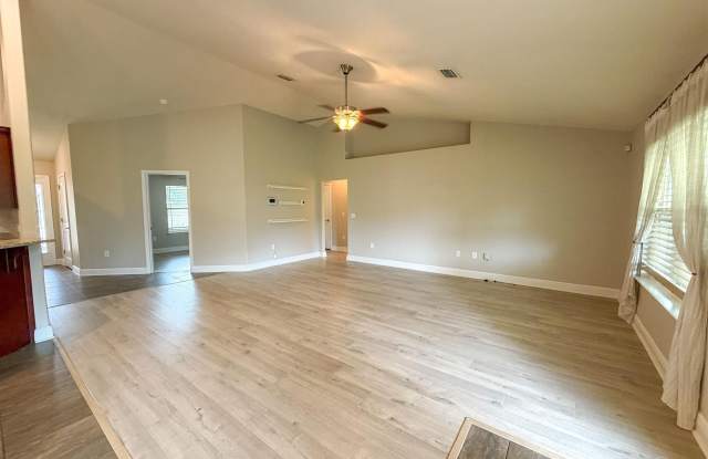 5680 Tucker Cir Gallery 3