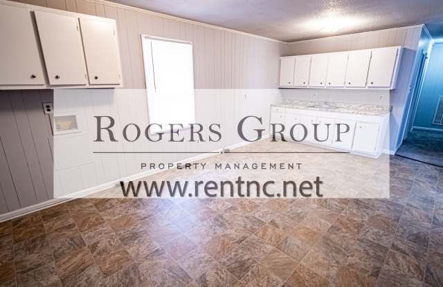 Homes for rent in Warrenton NC - 653 N. Main Street - Schedule Showing Online at www.rentnc.net Gallery 3