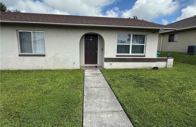 525 SE Van Loon Terrace photos photos