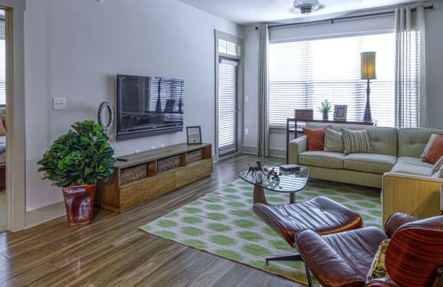 4700 Colonnade Gallery 2