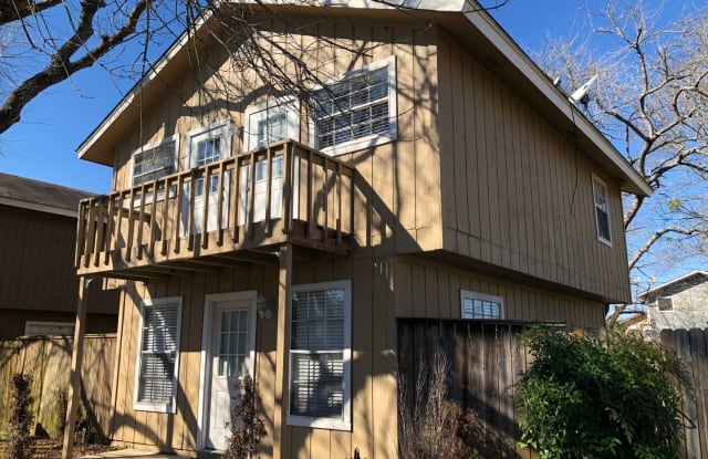 703 Chalet Court - 703 Chalet Court, College Station, TX 77840