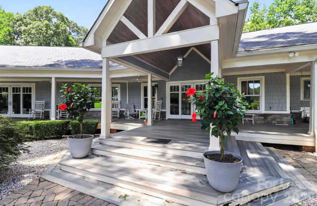 9704 Saddle Avenue photos photos 9704 Saddle Avenue photos photos