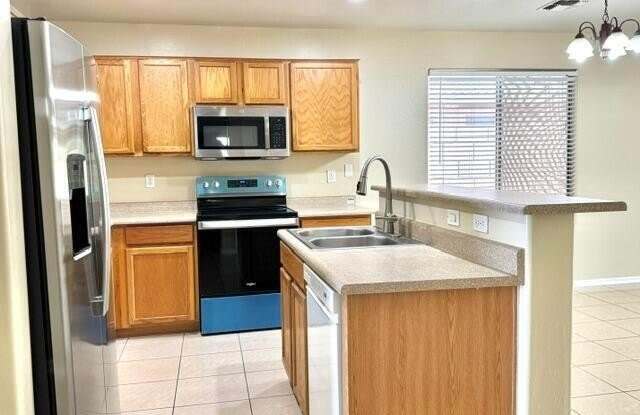 632 S 152ND Lane Gallery 3