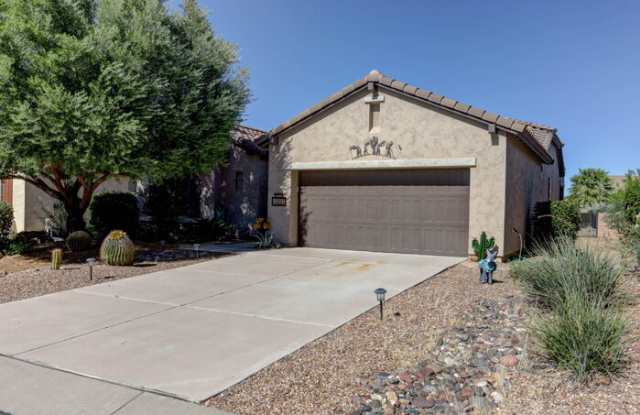 2227 East Apache Springs Lane Gallery 3