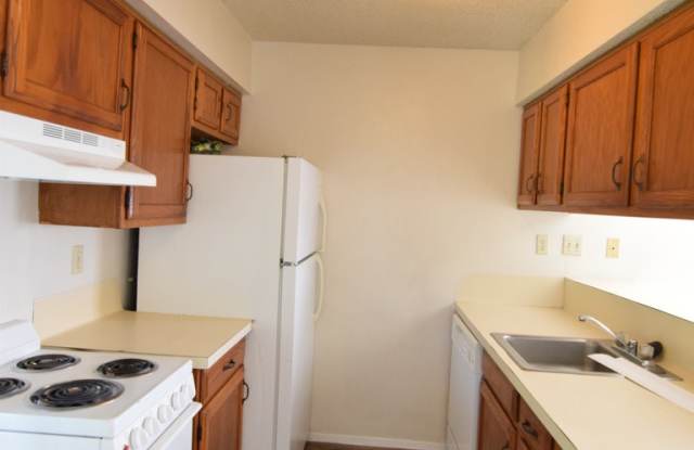 1610 Kelly Dr photos photos