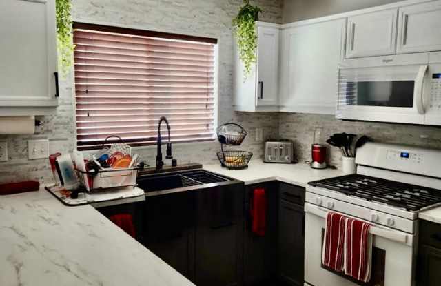 606 Kitty Hawk Dr Gallery 4