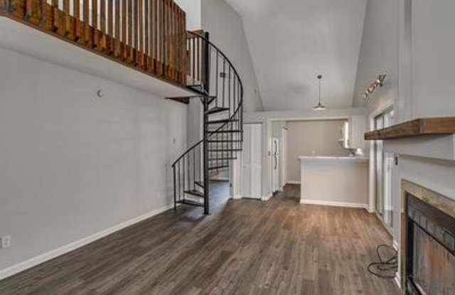 2819 Swallow Ln Gallery 3