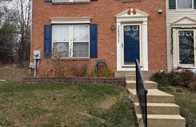 Spacious Family Three Bedroom Townhouse in Damascus! Pets Welcomed  Parking Included! photos photos