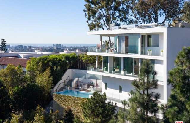 9894 Beverly Grove Dr photos photos