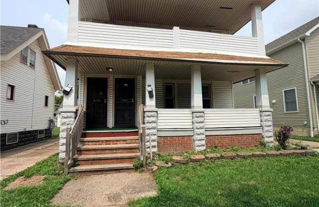 11721 Hamlen Avenue Gallery 1