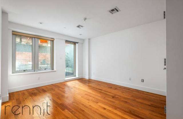 168 MESEROLE ST. Gallery 3