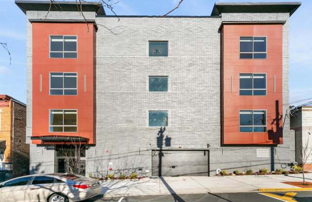 582 66TH ST - 582 66th Street, West New York, NJ 07093