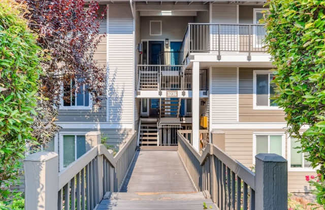 2bd/1.75ba Mercer Island Condo photos photos