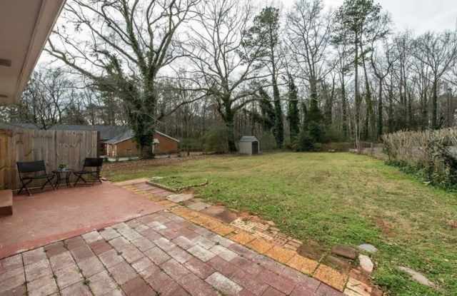 2453 Whites Mill Road Gallery 3