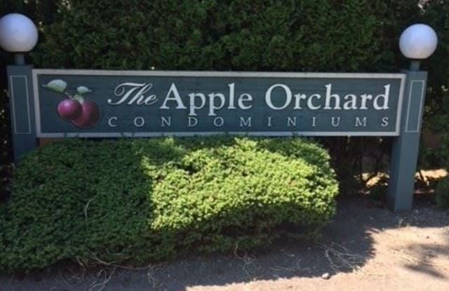 14050 SE17th pl - 14050 SE 17th Pl, Bellevue, WA 98007