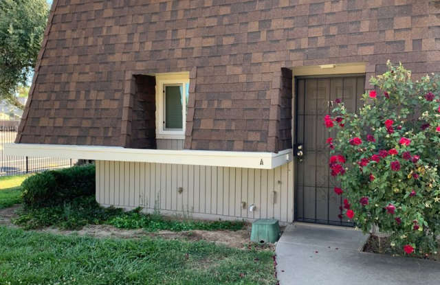 2 bedroom 1.5 bath condo ! photos photos