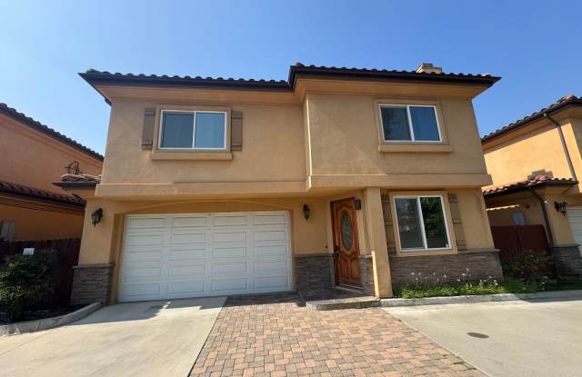 Monrovia 3beds 2.5 bath PUD for lease photos photos
