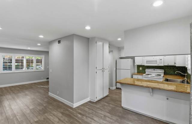 North Davis Condo-Available photos photos