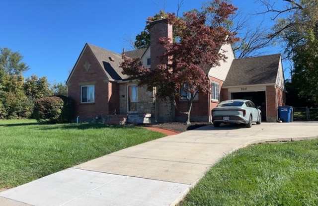 2218 Benson Drive Gallery 1