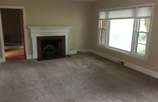 1500 Cyrus Drive Gallery 3