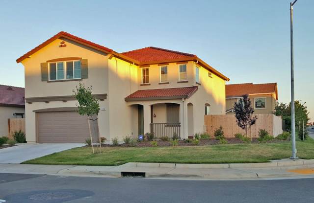 Beautiful 4 Bedroom 3 Bathroom 2700SF Rancho Cordova Home photos photos