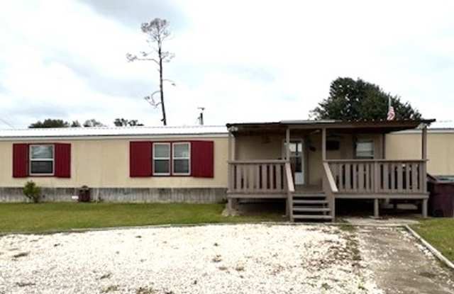 3 Bedroom 2 Bath Mobile Home located in South Lake Charles photos photos