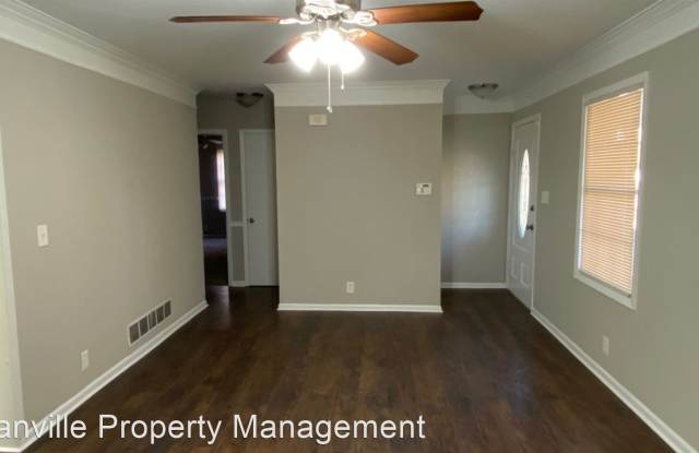2353 Greenway Drive Gallery 2