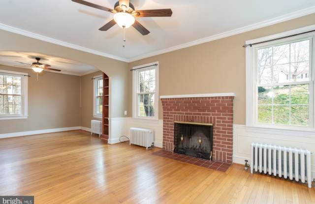 5815 QUEENS GATE CT Gallery 2