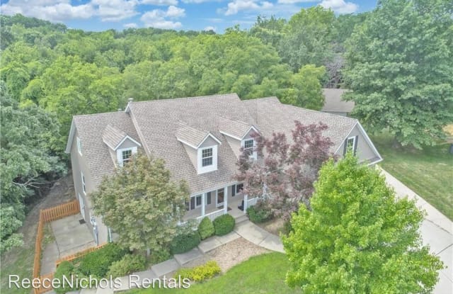 1012 NE Bryant Court - 1012 Northeast Bryant Court, Lee's Summit, MO 64086
