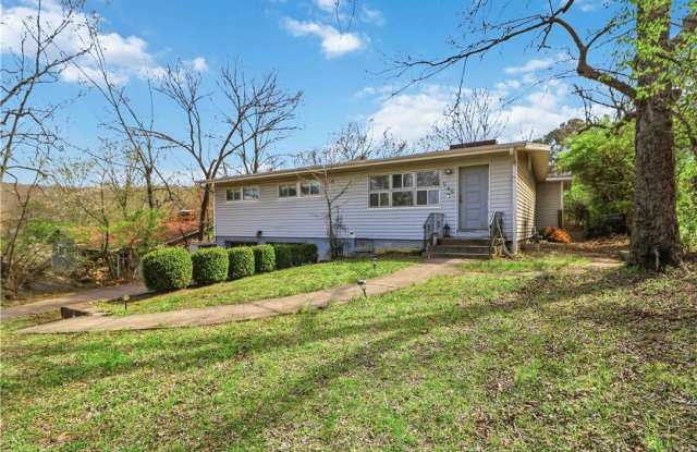 545 E North Street photos photos