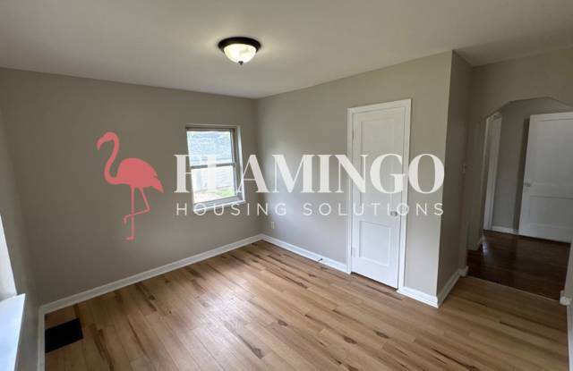 Spacious 4-Bedroom Home with Garage & Private Backyard – 416 Wilbur Ave, Dayton Gallery 4