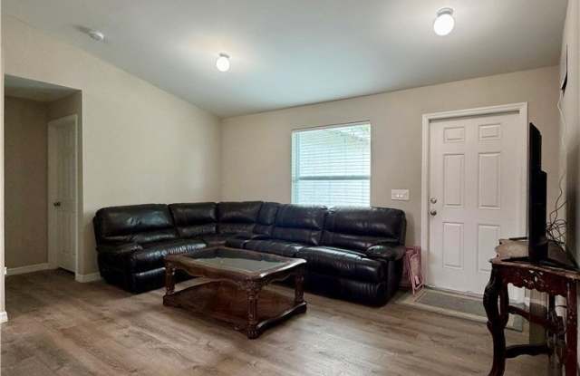 354 Mangonia Avenue photos photos 354 Mangonia Avenue photos photos