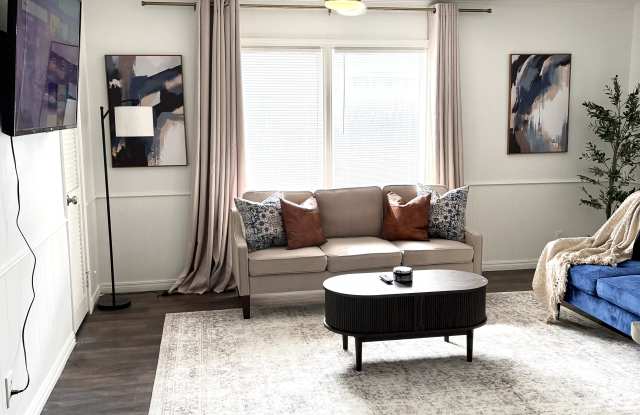 4338 Ridgecrest Cir photos photos