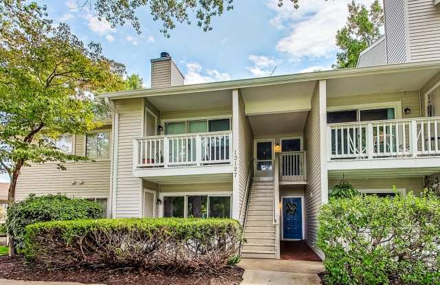 Wonderful on Wonderland - Spacious 2 + 2 condo - 13127 Wonderland Way, Germantown, MD 20874