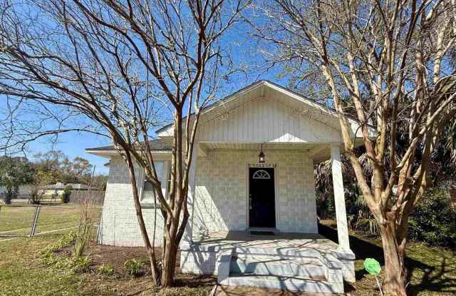 5037 Canal St photos photos