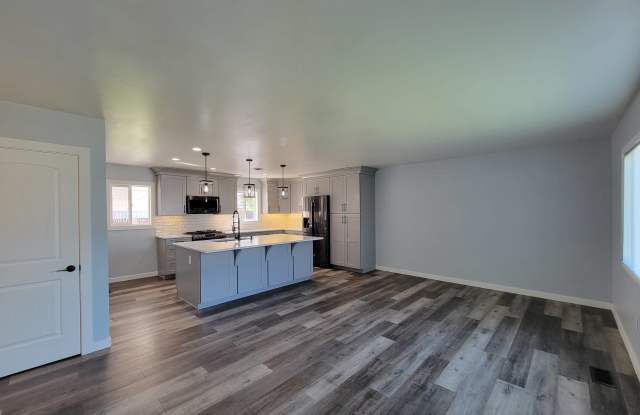 210 Jadwin Avenue photos photos