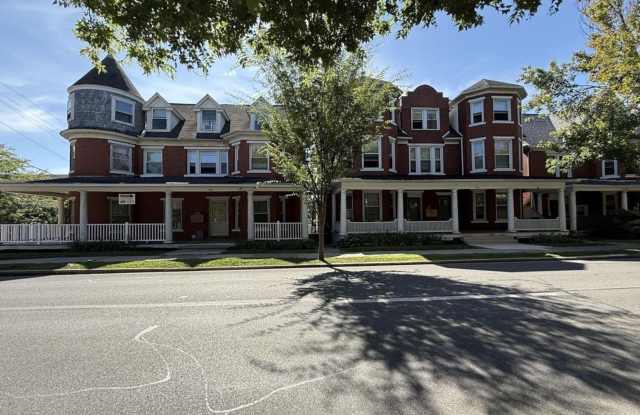 506 W. College photos photos