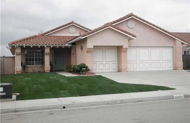 4456 San Joaquin - 4456 San Joaquin Street, Oceanside, CA 92057