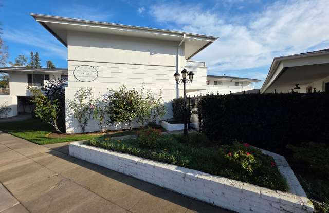 200 - 202 Hungtington photos photos