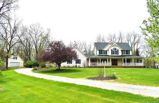 10155 Roberts Road photos photos