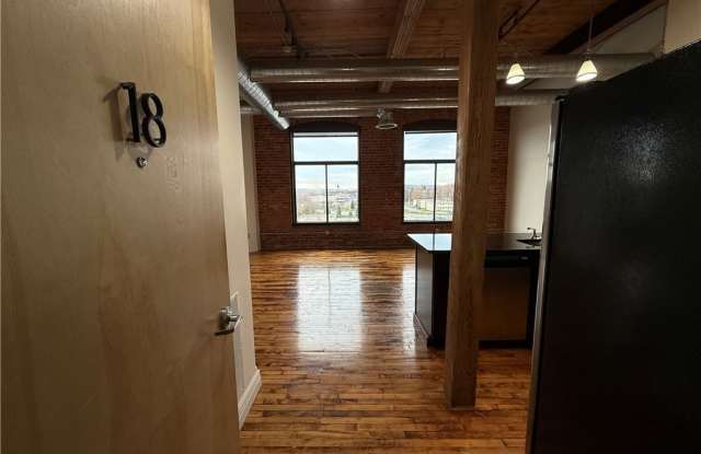 421 Broad Street photos photos