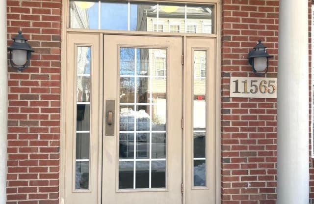 11565 CAVALIER LANDING Court unit: 202 photos photos