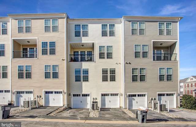 20586 MAITLAND TERRACE Gallery 3