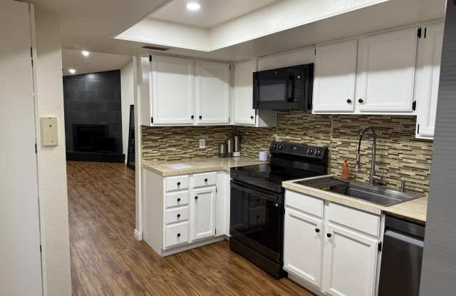 3033 N 37TH Street unit: 12 photos photos