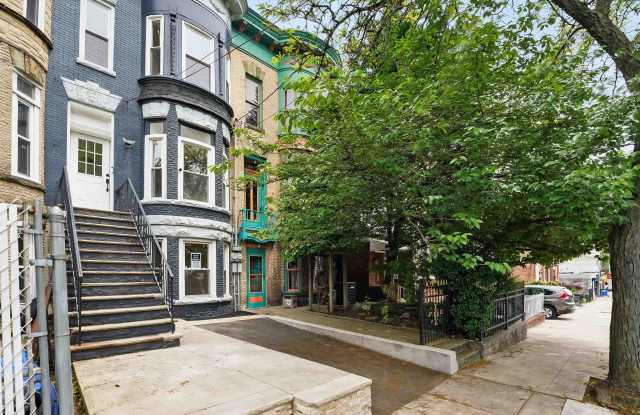 52 BRINKERHOFF ST - 52 Brinkerhoff Street, Jersey City, NJ 07304