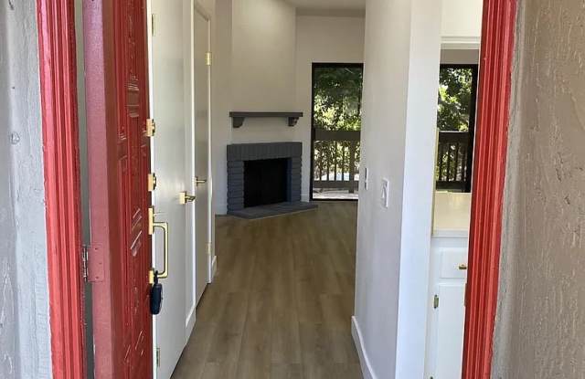 8362 Via Sonoma Unit F Gallery 3