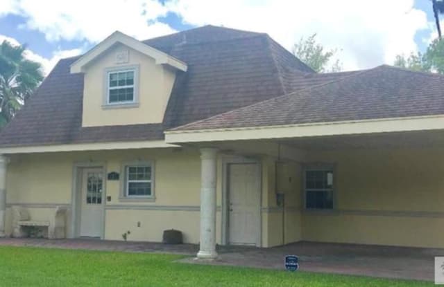 117 COUNTRY CLUB RD. - 117 Country Club Road, Brownsville, TX 78520